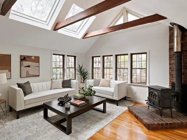 26 Aerial St, Arlington, MA 02474