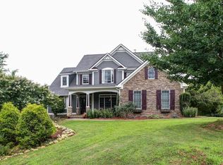 108 Stonewood Trl, Ball Ground, GA 30107