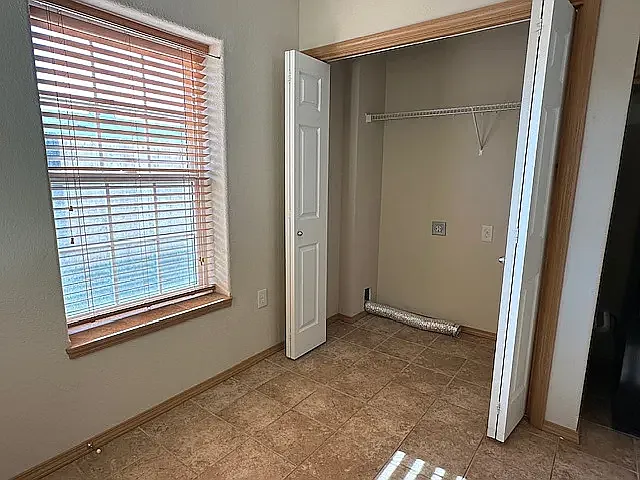 201 E Karla Ave #11 — Photo 12