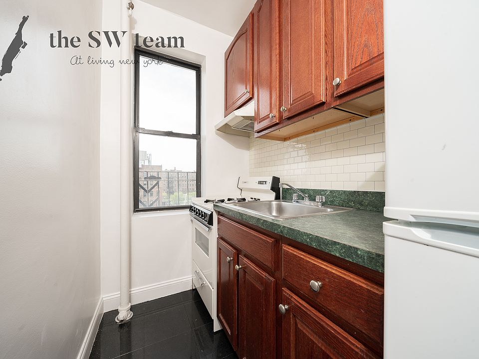 2nd image of 1224 St Nicholas Ave APT 3B