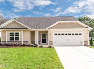 131 Firethorn Cir, Wallace, NC 28466