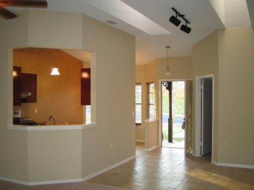 3rd image of 14714 HIGHLAND PEAK DR