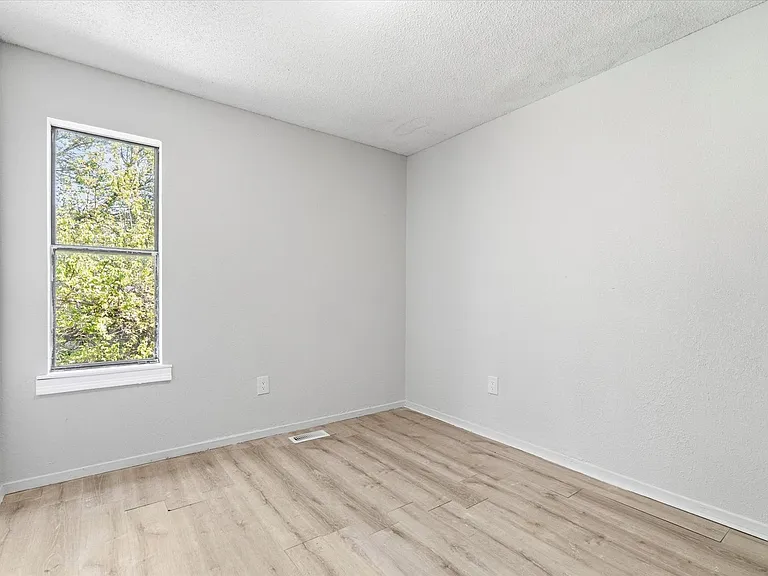1803-1835 Cedar Heights Dr — Photo 10