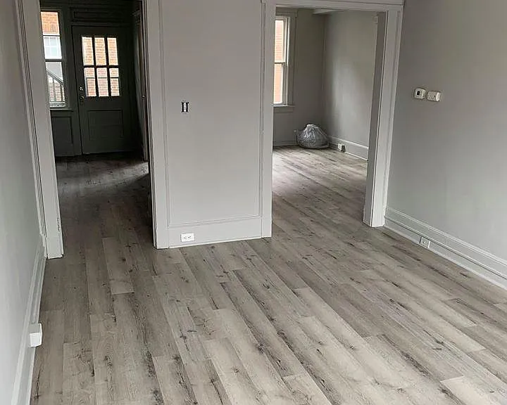 1424 W 10th St — Photo 30