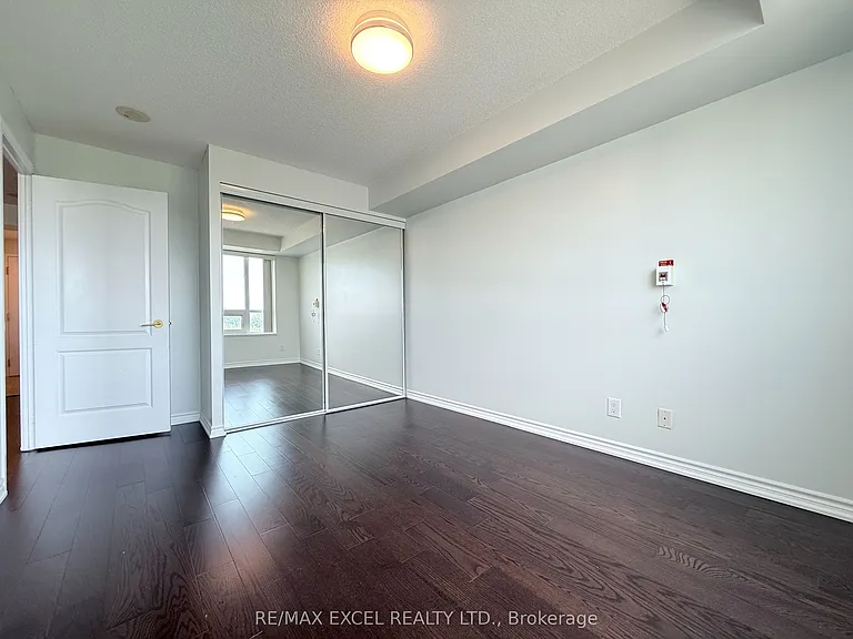 2020 McNicoll Ave #607 — Photo 9