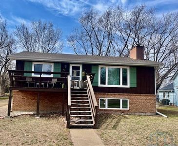 402 Wicker St, Gayville, SD, 57031