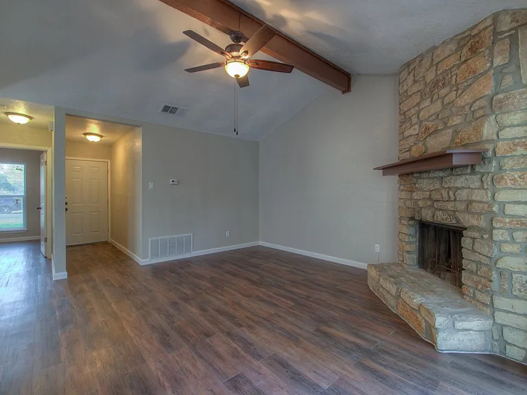 6303 Emerald Forest Dr #B — Photo 10
