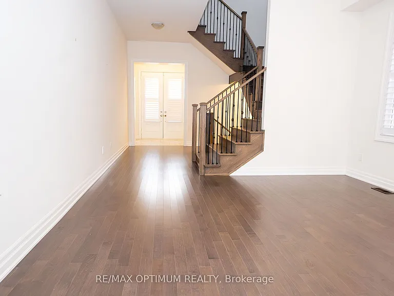 75 Merlin St — Photo 3