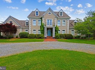 20008 Woodtrail Rd, Round Hill, VA 20141