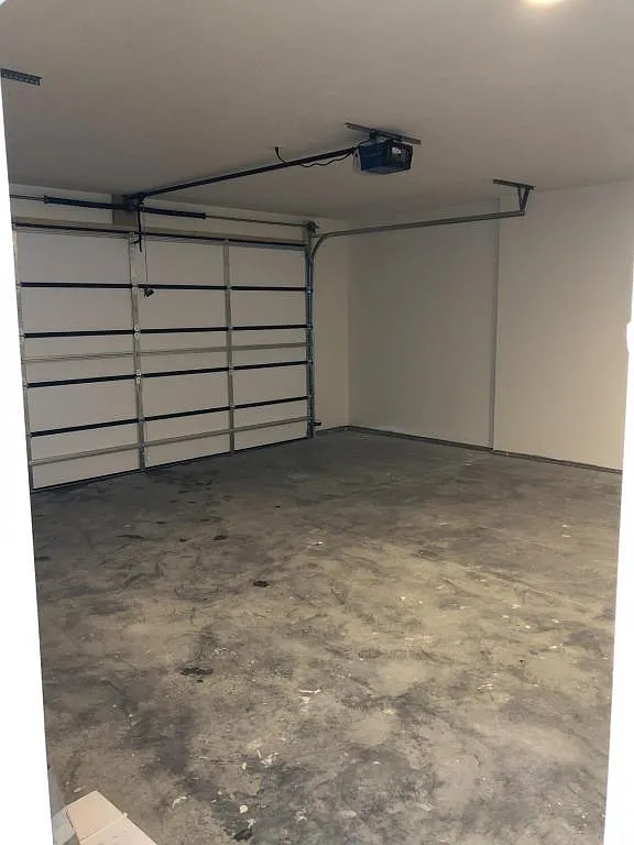 2755 S Market St — Photo 4