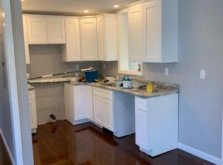 11 Chapel St #2, Gloucester, MA 01930