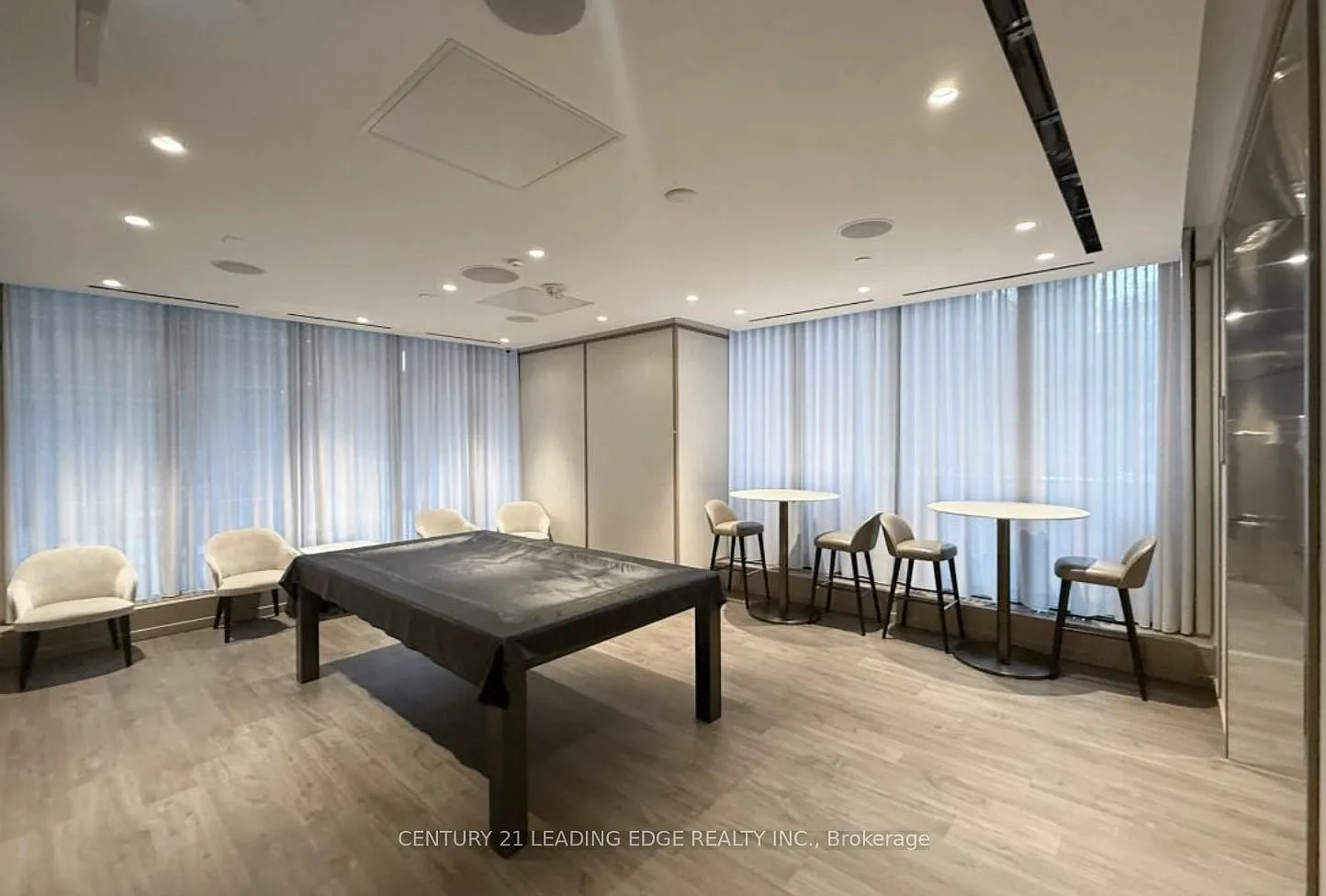 2 bed, $2,700 — Photo 2