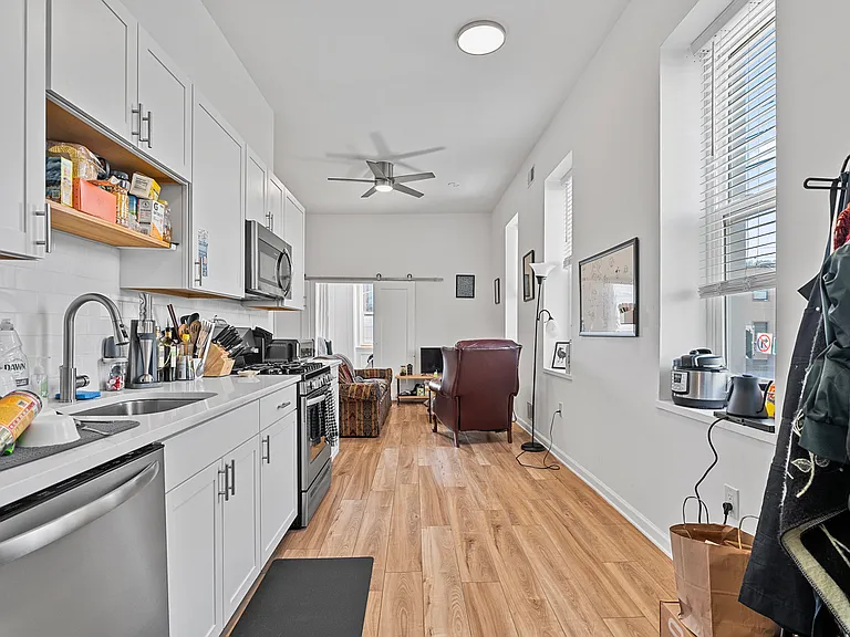 3401 Butler St #F2 — Photo 2