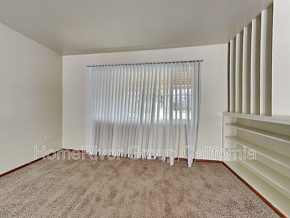 3rd image of 3633 McKinley Blvd