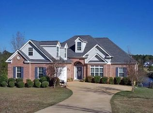 135 Alexander Lakes Dr, Eatonton, GA 31024