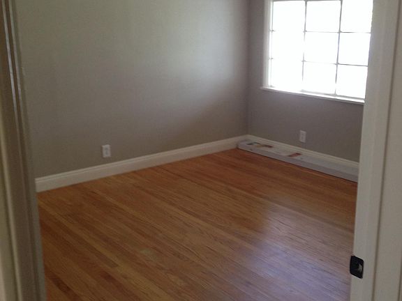 3rd image of 13617 La Cuarta St