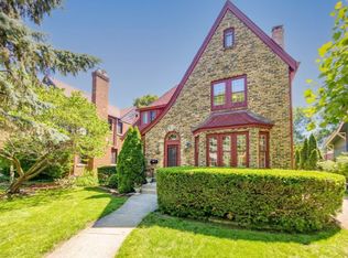 309 N Washington Ave, Park Ridge, IL 60068