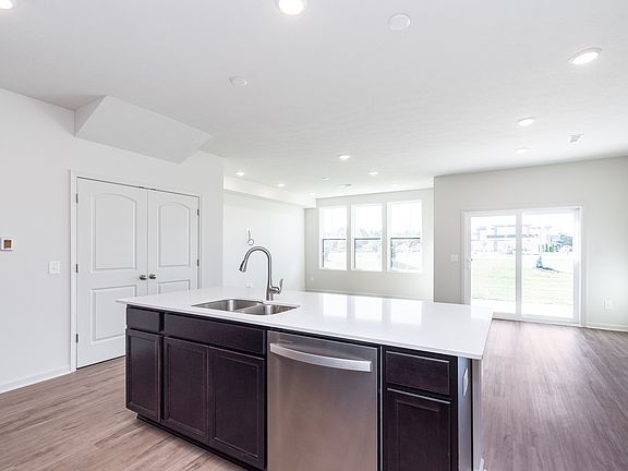 5th image of 3282 Morab Dr
