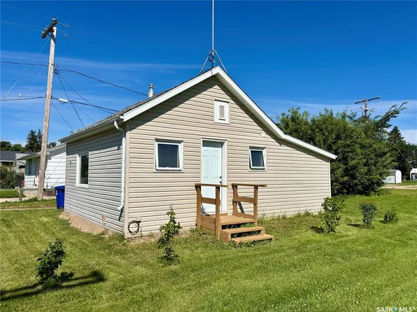 413 1st AVENUE E, Spiritwood, SK S0J 2M0