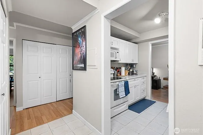 7930 SE 34th St #203 — Photo 15