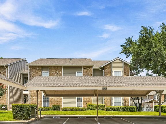 2nd image of 8600 Coppertowne Ln #304