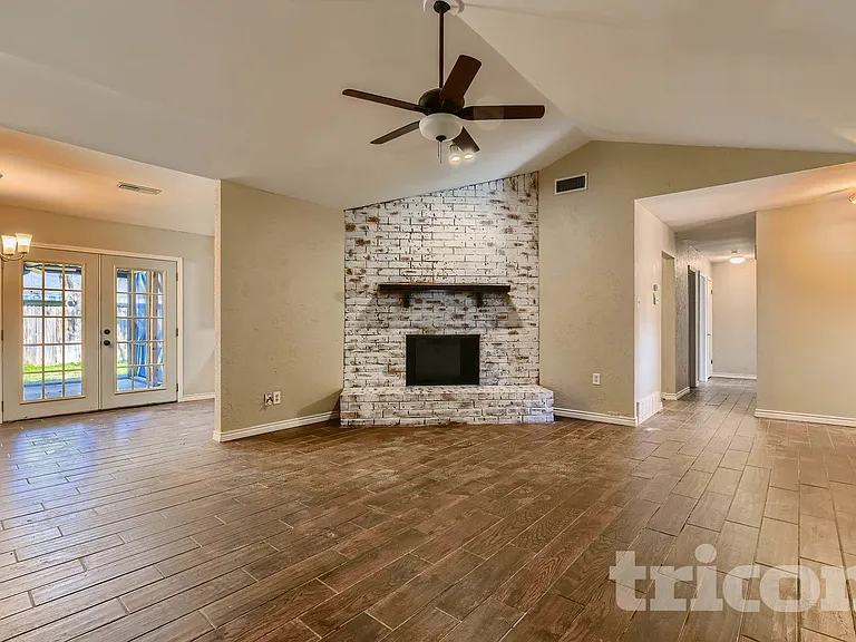 716 Fair Meadows Dr — Photo 4