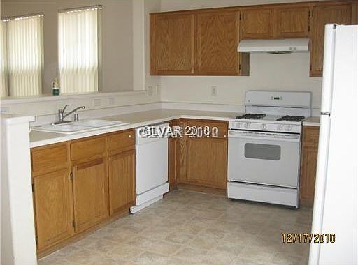 2nd image of 2632 Feather Cactus Ct