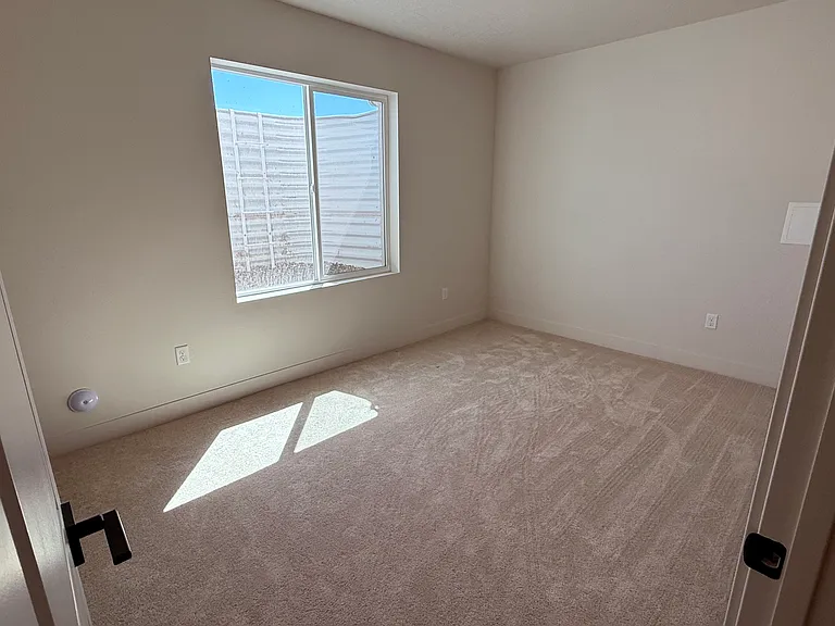 1128 W Gossamer Ln #BASEMENT — Photo 13