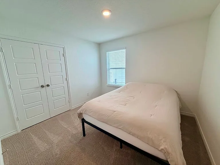 4028 Lily Glade Ln — Photo 13