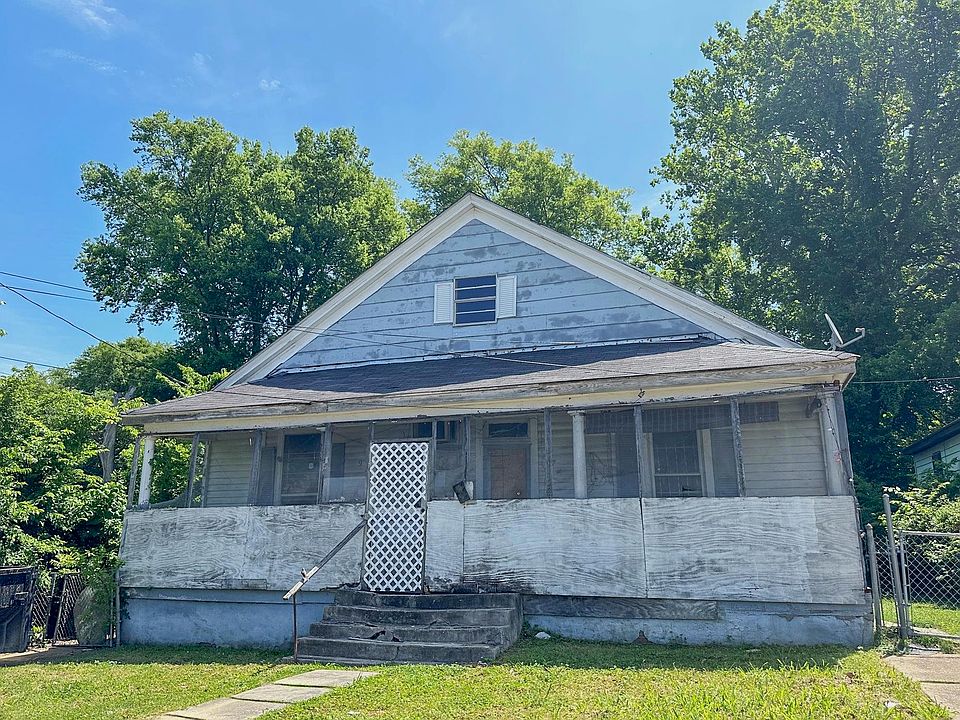 1st image of 972 Willoughby St