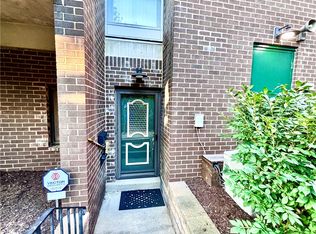 4007 Charlemagne Cir, Pittsburgh, PA
