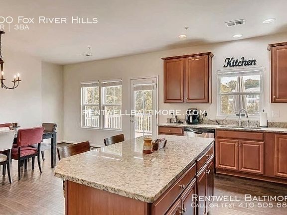 4th image of 500 Fox River Hills Way