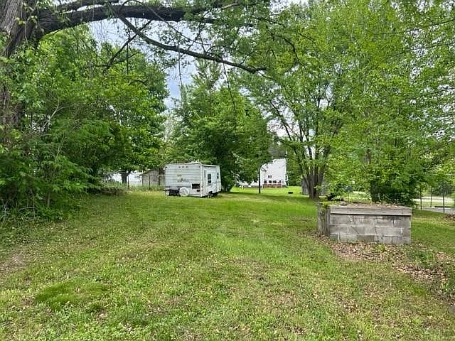 2nd image of 103 Galley St