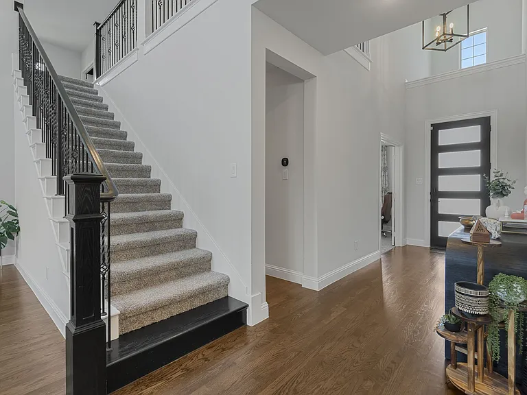 913 Gingham St — Photo 21