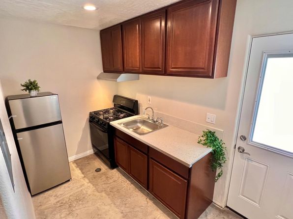 1837 W Dolphin Ave #B