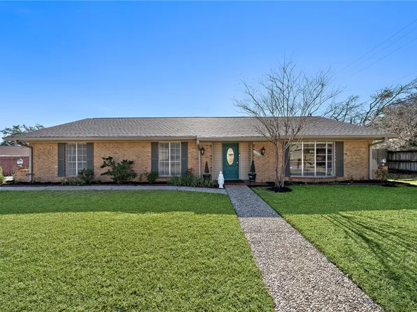 1203 Delma Dr, Bryan, TX 77802