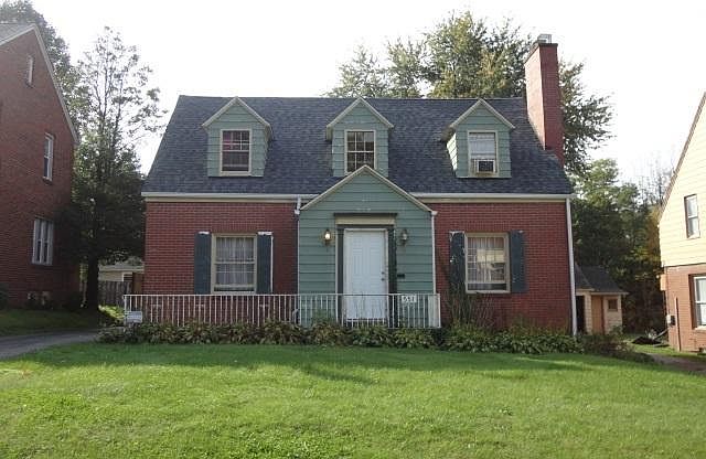 1st image of 551 Mistletoe Ave