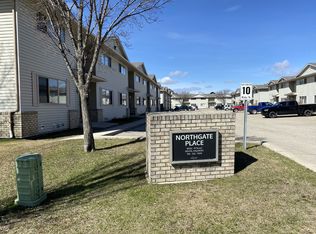 10502 111th St, Grande Prairie, AB T8V 8G8