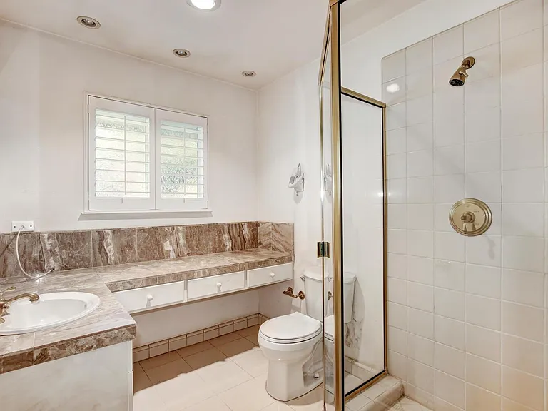 1501 Menlo Ave #1501 — Photo 1