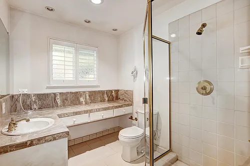 1501 Menlo Ave #1501 Photo 1