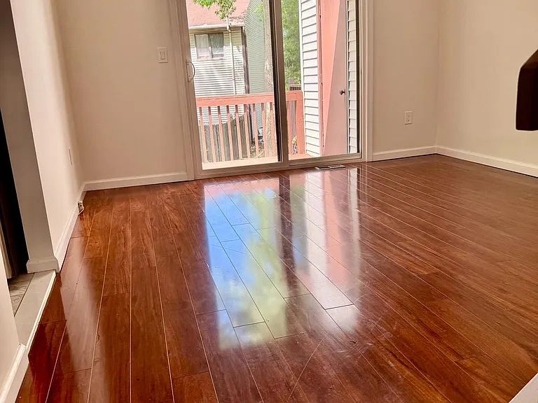 3 Cambridge Dr — Photo 9