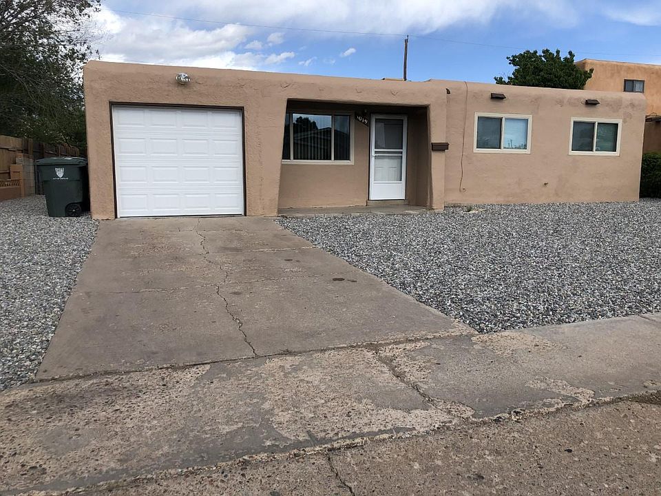 1st image of 1019 Calle De Suenos