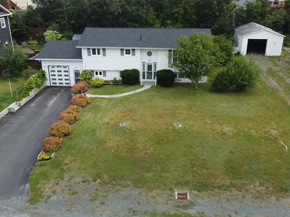 35 Cliffside Avenue, Conception Bay South, NL A1W4P1