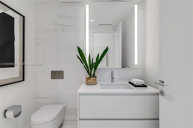 300 Biscayne Boulevard Way #2802E — Photo 2
