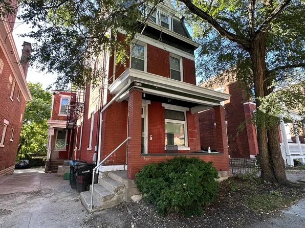 2327 Flora St, Cincinnati, OH 45219
