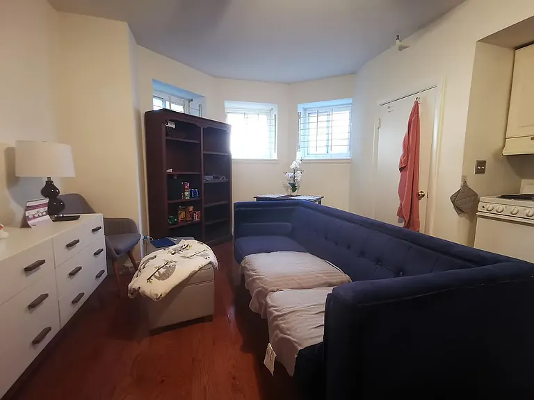 530 Beacon St #6 — Photo 4