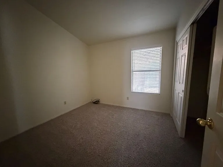 15435 S 44th Way — Photo 15