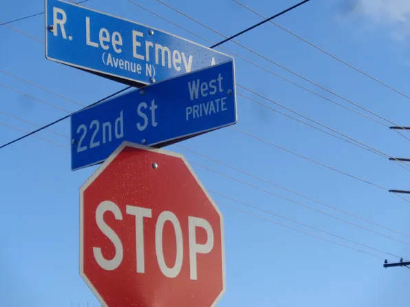 22nd St W, Palmdale, CA 93551
