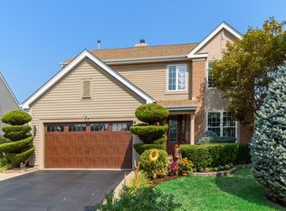 90 Willow Rd, Palatine, IL 60090