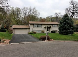 2721 Terrace Dr, Burnsville, MN 55337